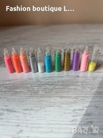 Комплект от 10 броя шишенца с брокат за маникюр на ноктите 🩷❤️🧡💛💚🩵💙💜🖤🩶🤍🤎💔❤️‍🩹❣️💕💓💗💖, снимка 3 - Комплекти и лотове - 52352691