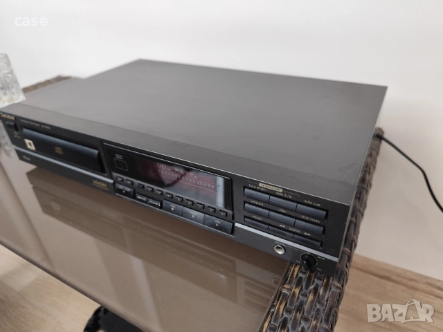 Technics compact disc player SL-P370 в добро състояние без дистанционно , снимка 3 - Ресийвъри, усилватели, смесителни пултове - 51848462