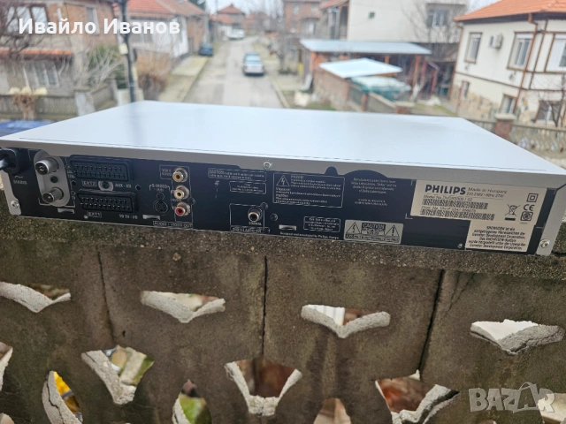 Записващо ДВД Philips DVDR 3305 Recorder, снимка 4 - Плейъри, домашно кино, прожектори - 53654202