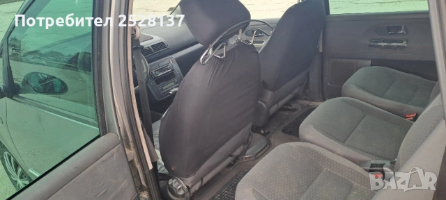 VW Sharan 1.9 TDI (116 к.с.) – Автоматик, 7 местен, Фейслифт (2004 г.), снимка 10 - Автомобили и джипове - 53599856