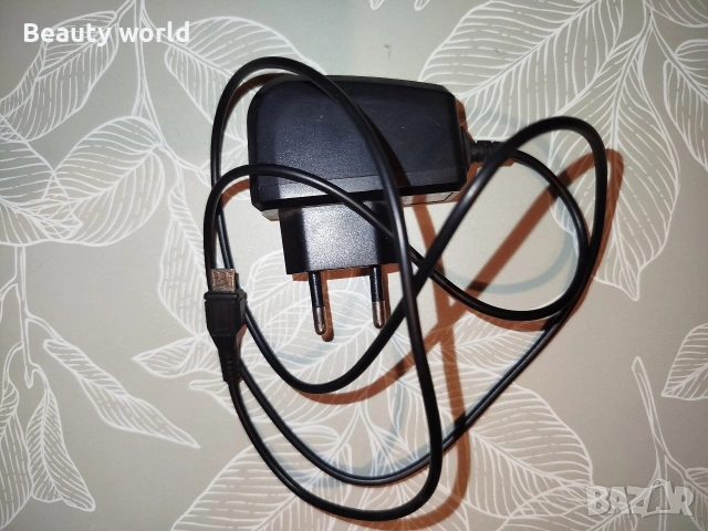 Зарядно за телефон max com 