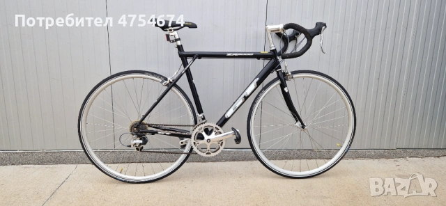 Шосеен велосипед GT колело 28"