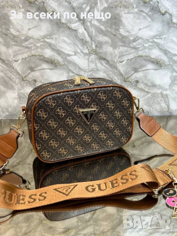 Guess Дамска Чанта С Дълга Дръжка За През Рамо Код SK143, снимка 7 - Чанти - 52518195