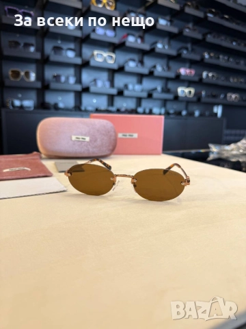 Miu Miu Слънчеви Очила С UV400 Защита С ПОДАРЪК🎁Калъф И Кутия - Различни Цветове Код SK108, снимка 7 - Слънчеви и диоптрични очила - 52509108