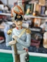Порцеланова статуетка на войник, снимка 2