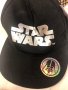 Оригинална шапка с козирка Star Wars, снимка 1 - Шапки - 41543528