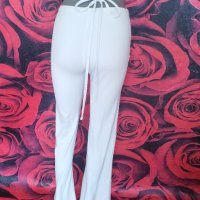 Sinsay Бял еластичен панталон с халки и връзки С/М, снимка 2 - Панталони - 41443605