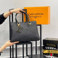 LOUIS VUITTON луксозни дамски чанти , снимка 14 - Чанти - 44657875