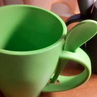 чаша за чай и кафе ЕКО тип МЪГ , кафява и светло зелена с лъжички са 50% бамбук и 50% РР, снимка 2 - Чаши - 35817364