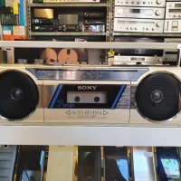 Радиокасетофон SONY CFS-900S В перфектно техническо и много добро визуално състояние., снимка 8 - Радиокасетофони, транзистори - 41405917