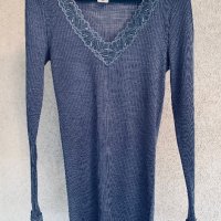 Скъпа нежна блуза меринос и коприна  Швейцария, снимка 1 - Блузи с дълъг ръкав и пуловери - 42507685