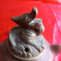 Много Рядък Стар Глинен Китайски Съд Yixing  с Бронзов Капак, снимка 5 - Антикварни и старинни предмети - 44413818