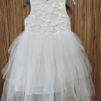 Много красива рокля за малка дама 128-134см. , за сватба , кръщене и др., снимка 1 - Рокли - 40571865