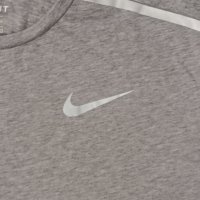 Nike DRI-FIT оригинална тениска XL Найк спорт фитнес фланелка, снимка 4 - Спортни дрехи, екипи - 41485657