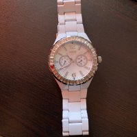 Продавам часовник Guess Femme , снимка 1 - Дамски - 44307408