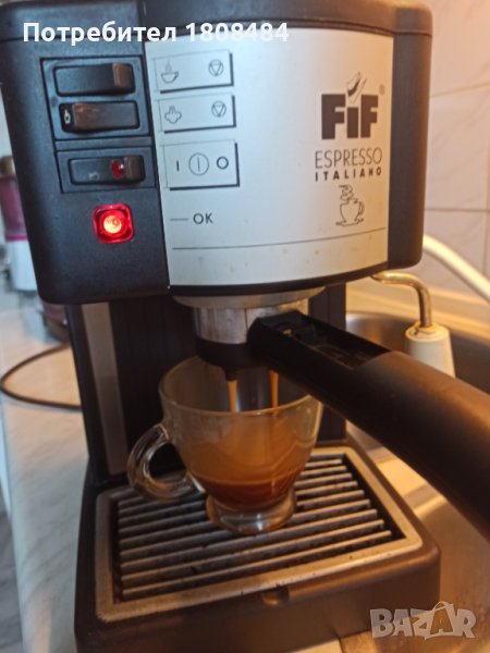 Кафемашина Делонги Фиф с ръкохватка с крема диск, работи перфектно и прави страхотно кафе с каймак , снимка 1