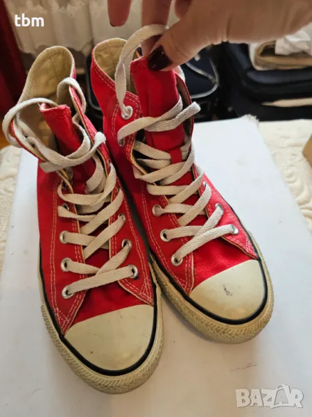 Оригинални кецове Converse, червен цвят, снимка 1