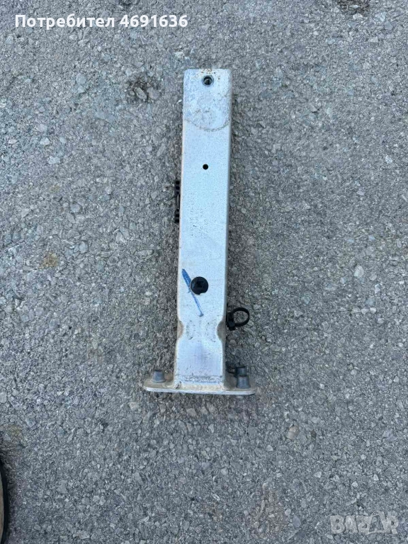 Предна дясна греда буфер за смачкване при удър на Ауди Audi A8 D4 H4 4h0806064е само за 50лв., снимка 1