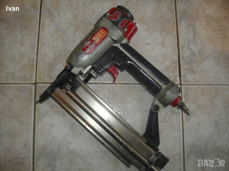 MAX-Голям Професионален Тапицерски Такер-Пневматичен-За Пирони До 50 мм, снимка 1