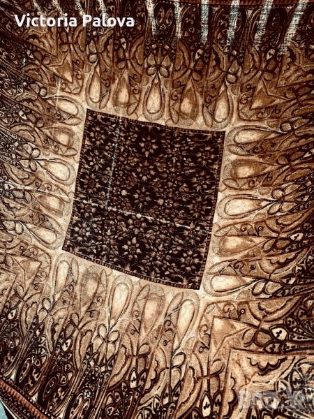 Голям дизайнерски шал ELAINE GOLD ИТАЛИЯ, снимка 1