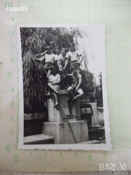 Снимка стара на група от седем военни, снимка 1