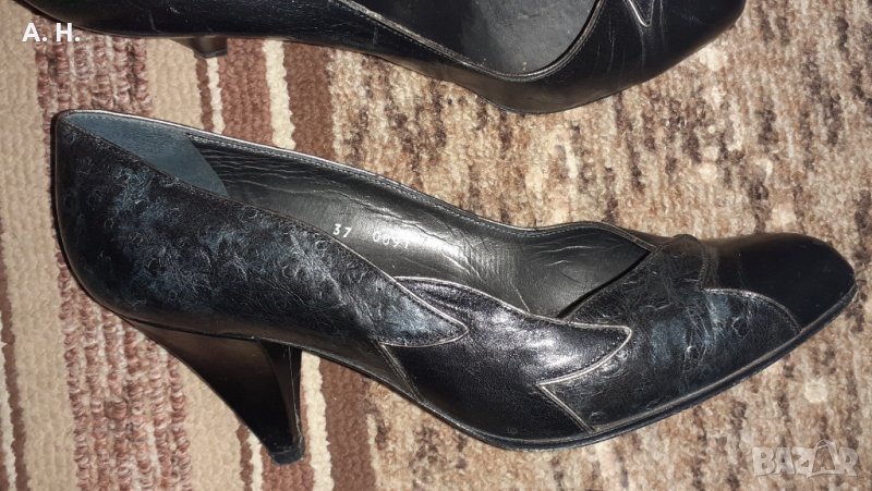 Елегантни черни италиански обувки с ток, снимка 1