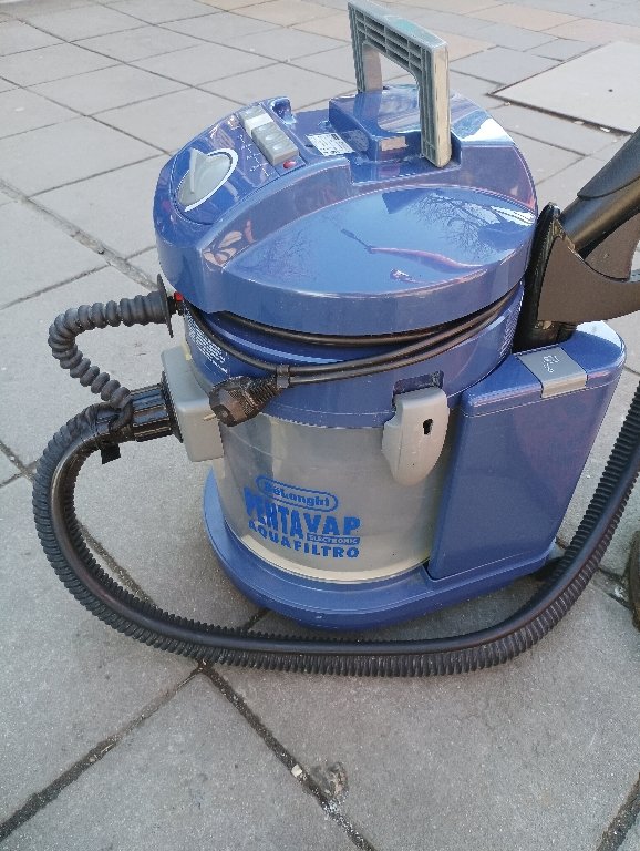 Перяща прахосмукачка Delonghi Penta vap, вакум машина. в Прахосмукачки в  гр. София - ID44143251
