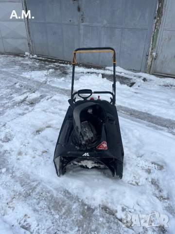 бензинов снегорин MCCulloch ST 53, снимка 3 - Градинска техника - 53075763