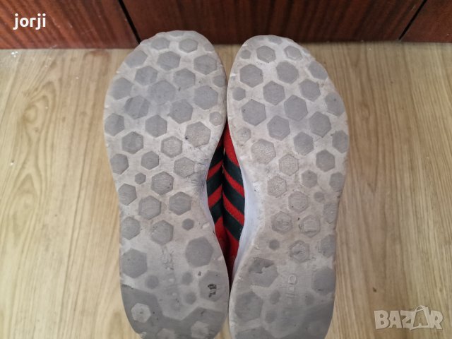 Оригинални червени маратонки Adidas, снимка 4 - Спортни обувки - 42290966