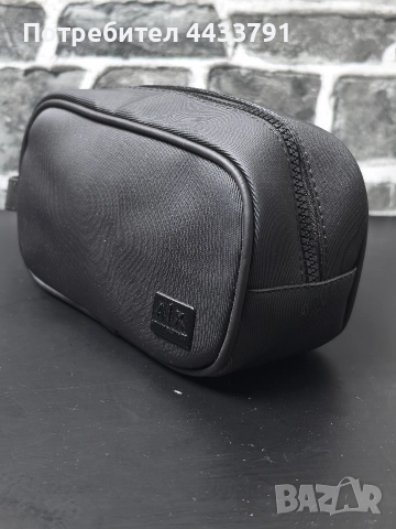 Armani Exchange чанта тип несесер , снимка 4 - Чанти - 52826198