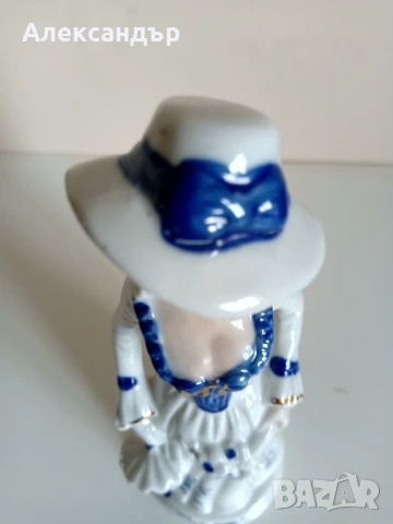 Порцеланова статуетка, снимка 6 - Статуетки - 50487444