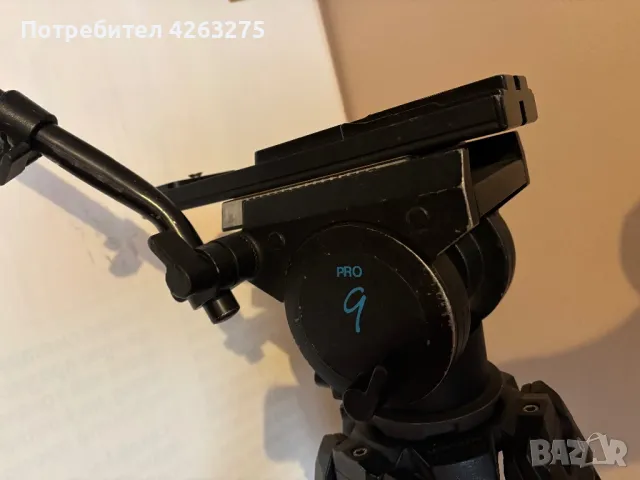 Трипод стативVinten с подвижна глава Manfrotto и професионални слушалки, снимка 7 - Чанти, стативи, аксесоари - 49113152