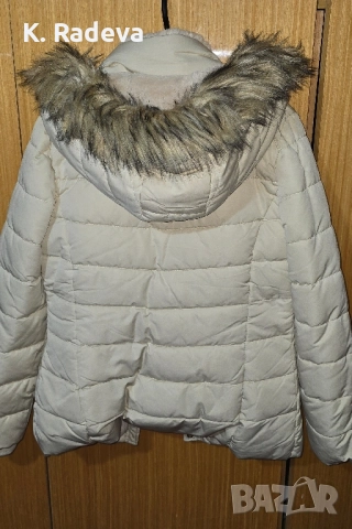 Зимно късо яке с подвижна качулка с пух, Страдивариус, снимка 2 - Якета - 52356110