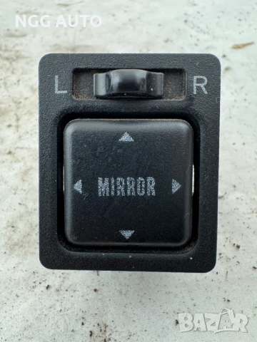 Оригинален бутон за управление на ел. огледала Toyota 1996–2002
