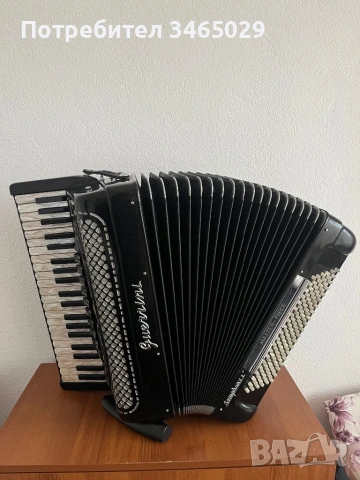 Акордеон Guerrini Symphony 120 баса, снимка 2 - Акордеони - 53647558