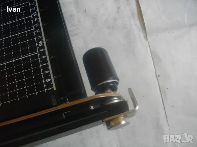 ФОРМАТ А4 НОВА НЕМСКА ОРИГИНАЛНА ГИЛОТИНА РЕЗАЧКА ЗА ХАРТИЯ МАСИВНА ЖЕЛЯЗНА ИЗЦЯЛО РЕЖЕ ДЪЛЖИНА 30см, снимка 18 - Други инструменти - 49454520