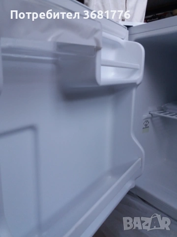 Хладилник малък 50х47х50, снимка 11 - Хладилници - 53785435