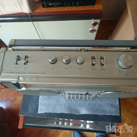 Радиокасетофон Crown CSC-950L, снимка 4 - Радиокасетофони, транзистори - 55769564