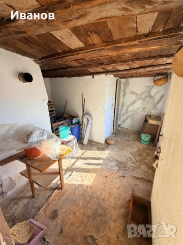 Къща с двор и селскостопански постройки, снимка 13 - Къщи - 49083513