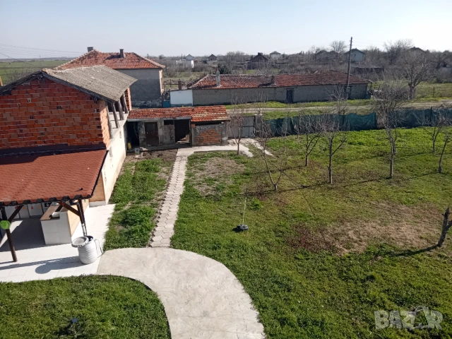Двуетажна масивна къща , снимка 18 - Къщи - 53719366