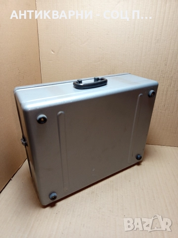 Соц Стар Метален Куфар 4.800кг., снимка 5 - Антикварни и старинни предмети - 52842171