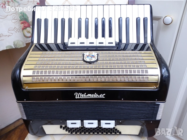 Акордеон Велтмайстер 60 баса, снимка 3 - Акордеони - 52912540