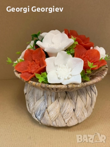 цветя изработени с глицеринов ароматен сапун и Българска роза Стара Загора,бивше кино Септември, снимка 6 - Изкуствени цветя - 52499822