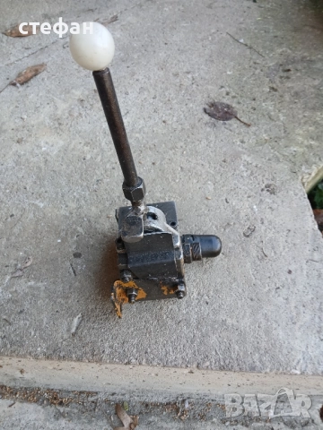 хидравличен разпределител 