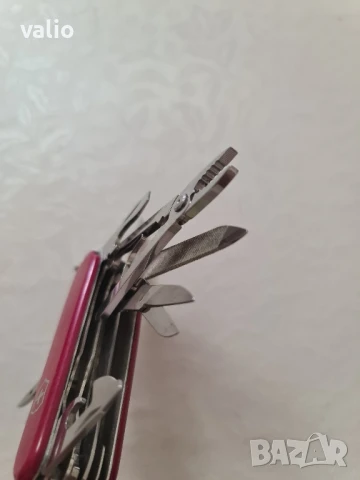 Оргинален нож victorinox , снимка 7 - Ножове - 50789727