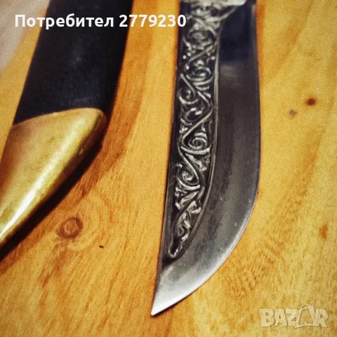 Ловен масивен нож, с дръжка от биволски рог Нов!, снимка 2 - Ножове - 49911772