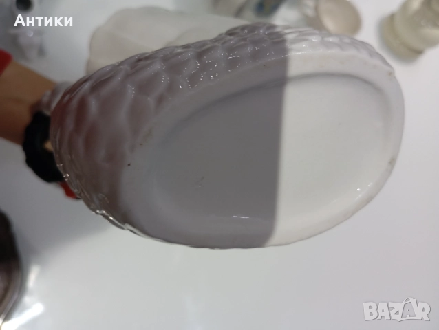 Порцеланов голям лебед стар , снимка 15 - Декорация за дома - 52553032