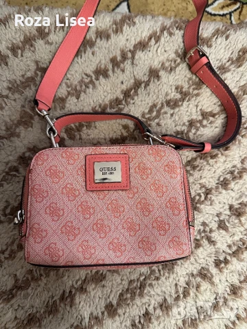 Чанта Guess