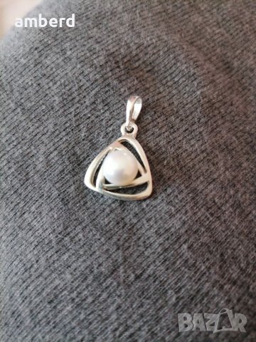 Сребърен медальон с перла, снимка 3 - Колиета, медальони, синджири - 41390046