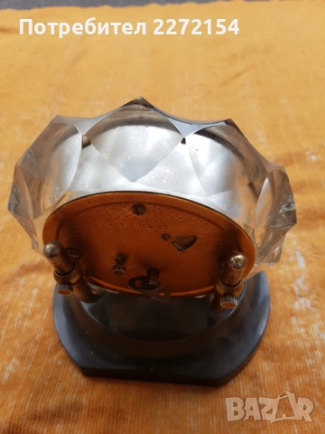 Настолен часовник Маяк, снимка 4 - Антикварни и старинни предмети - 51457243